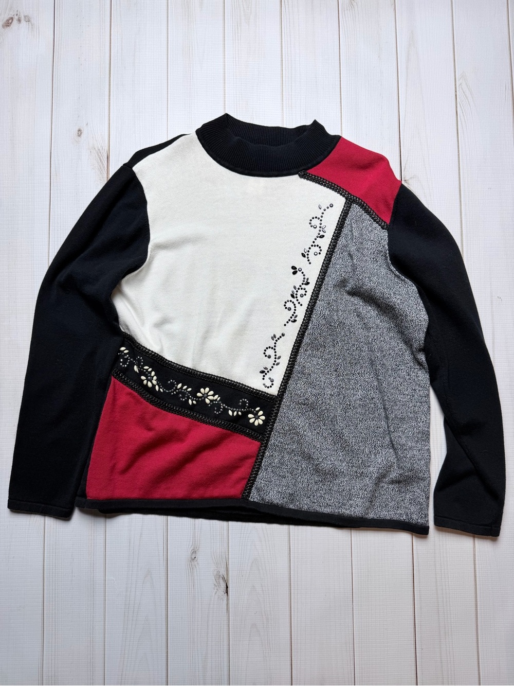 Alfred Dunner Colorblock Crewneck Sweater in Black, White & Red